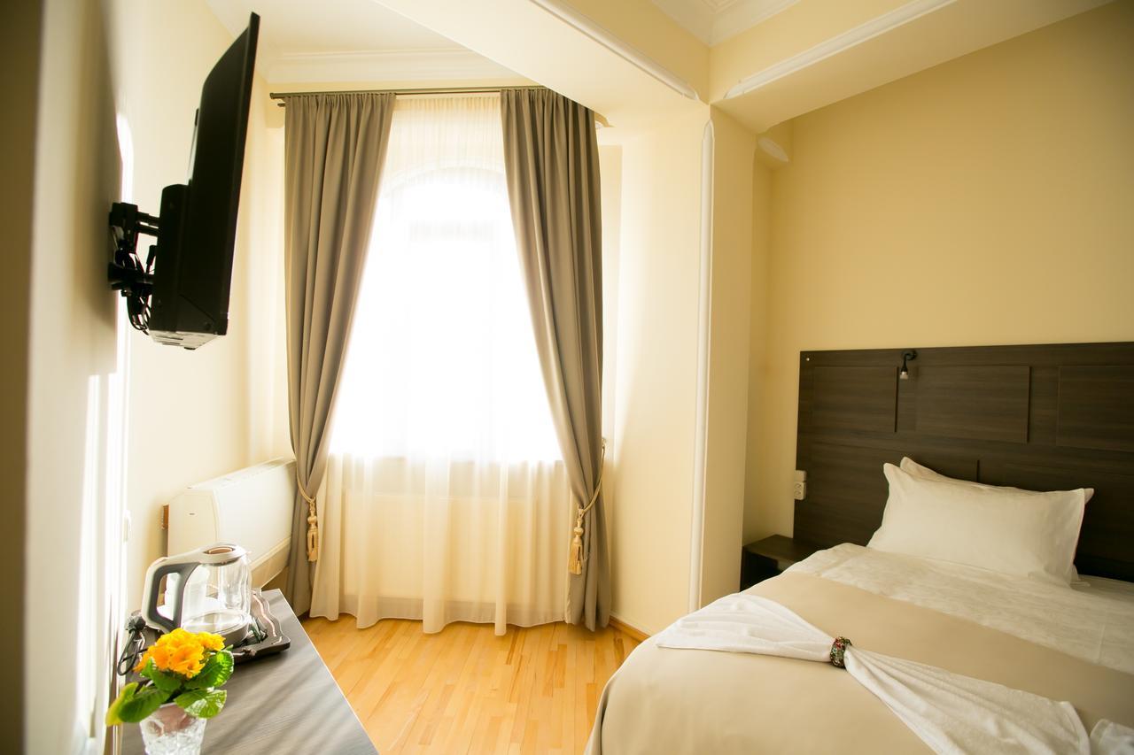 Hotel Badagi Тбилиси Экстерьер фото