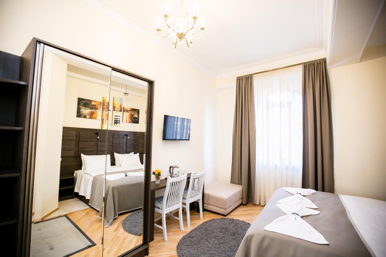 Hotel Badagi Тбилиси Экстерьер фото